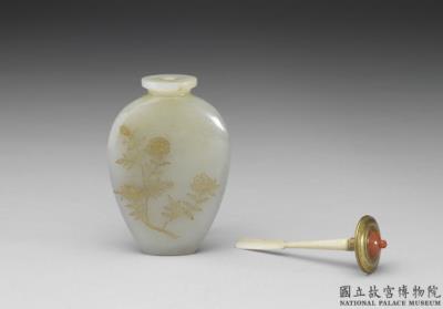 图片[3]-Jade snuff bottle with a filled-gold floral decoration, Qing dynasty, 18th century-China Archive